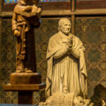 Notre Dame statue